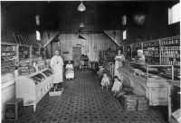 The Davis store in Brookport, circa 1920